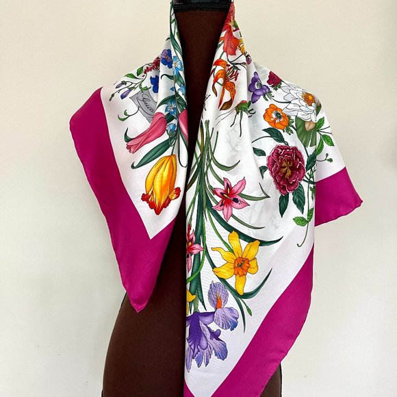 New Gucci Scarf Floral 1 Print Iconic Multicolor Pink Border Silk Wrap - Picture 7 of 15